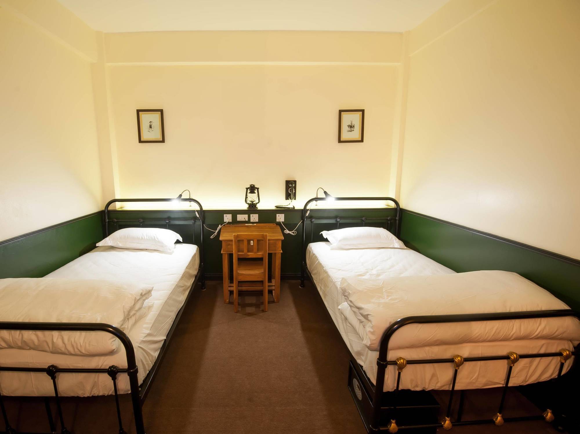 The Motley House Hostel Bangkok Luaran gambar
