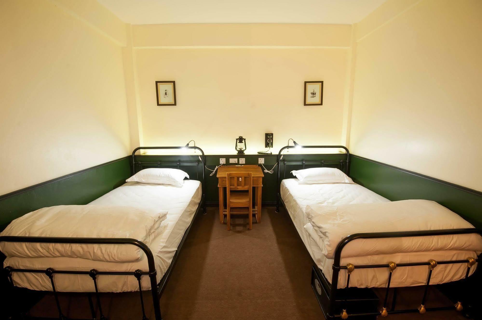 The Motley House Hostel Bangkok Luaran gambar